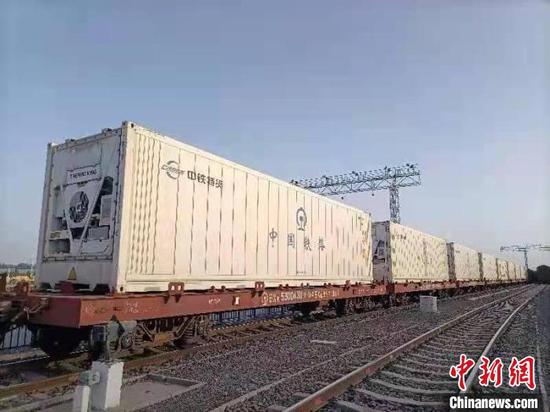 新疆喀什借助铁路冷链班列加速农产品出疆