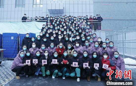 “新”手“湘”牵——记湖南第三批援疆抗疫医疗队