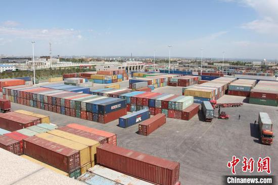 乌鲁木齐国际陆港区多式联运中心。 乌鲁木齐国际陆港区提供 乌鲁木齐国际陆港区多式联运中心。 乌鲁木齐国际陆港区提供