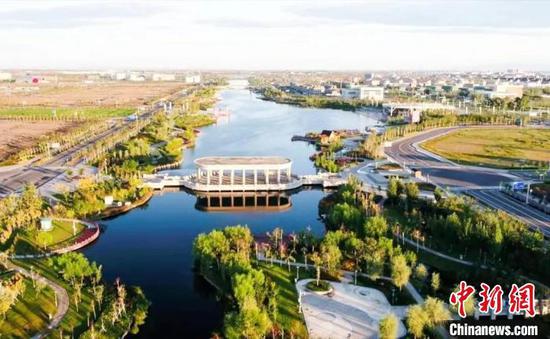 北屯市新区玉带河风景美如画。(资料图) 张越豪 摄 北屯市新区玉带河风景美如画。(资料图) 张越豪 摄