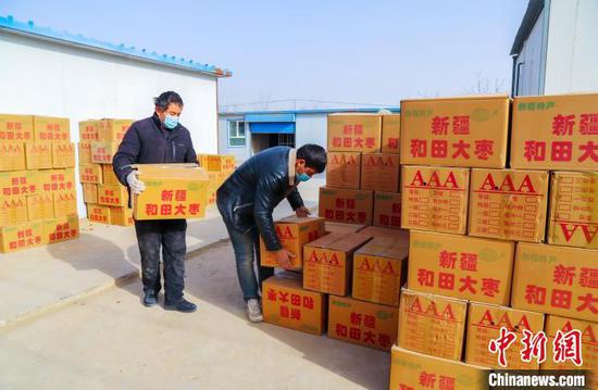 丰富的光热资源使新疆具有得天独厚的种植优势，从其他省区过来的红枣品种无一例外地“青出于蓝而胜于蓝”。　买买提艾力·艾尼瓦尔 摄