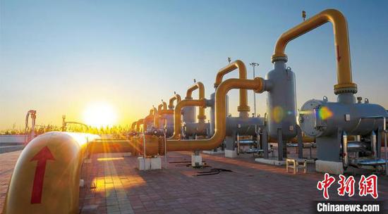 中国—中亚天然气管道从霍尔果斯首站入境。 霍尔果斯市融媒体中心 摄 中国—中亚天然气管道从霍尔果斯首站入境。 霍尔果斯市融媒体中心 摄