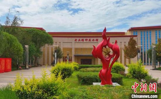 沙海老兵是这座城市的名片。　史玉江 摄