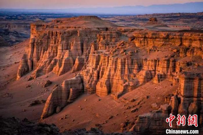 新疆哈密大海道探险游为何受青睐？