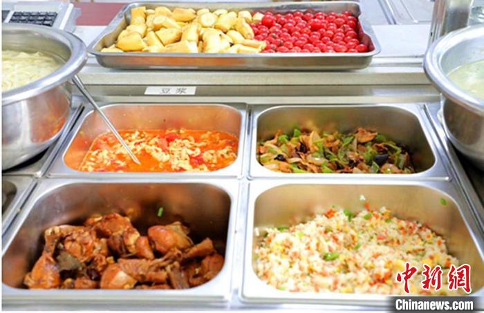 新疆兵团如何把“食”事办在老年人的心坎上？