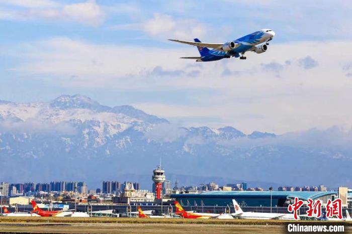 新疆积极发展低空经济