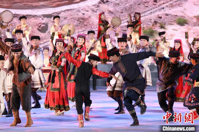 塔吉克族鹰舞何以成为追求美好生活的展现？