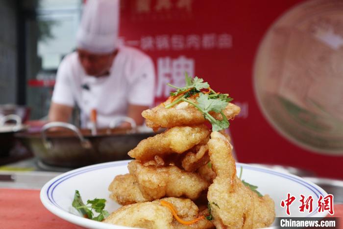 锅包肉：兼容并蓄“很东北”