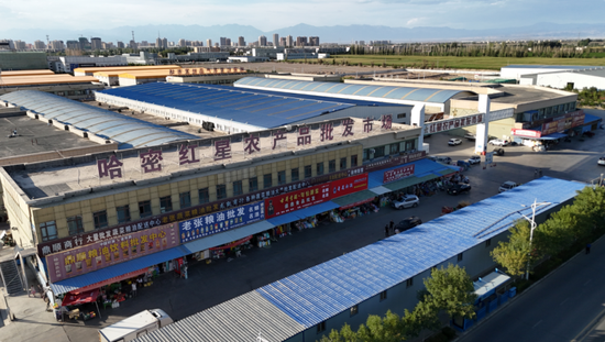 图为红星农产品批发市场。王侯 摄