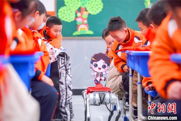 deepseek“落户”新疆，带来了什么？